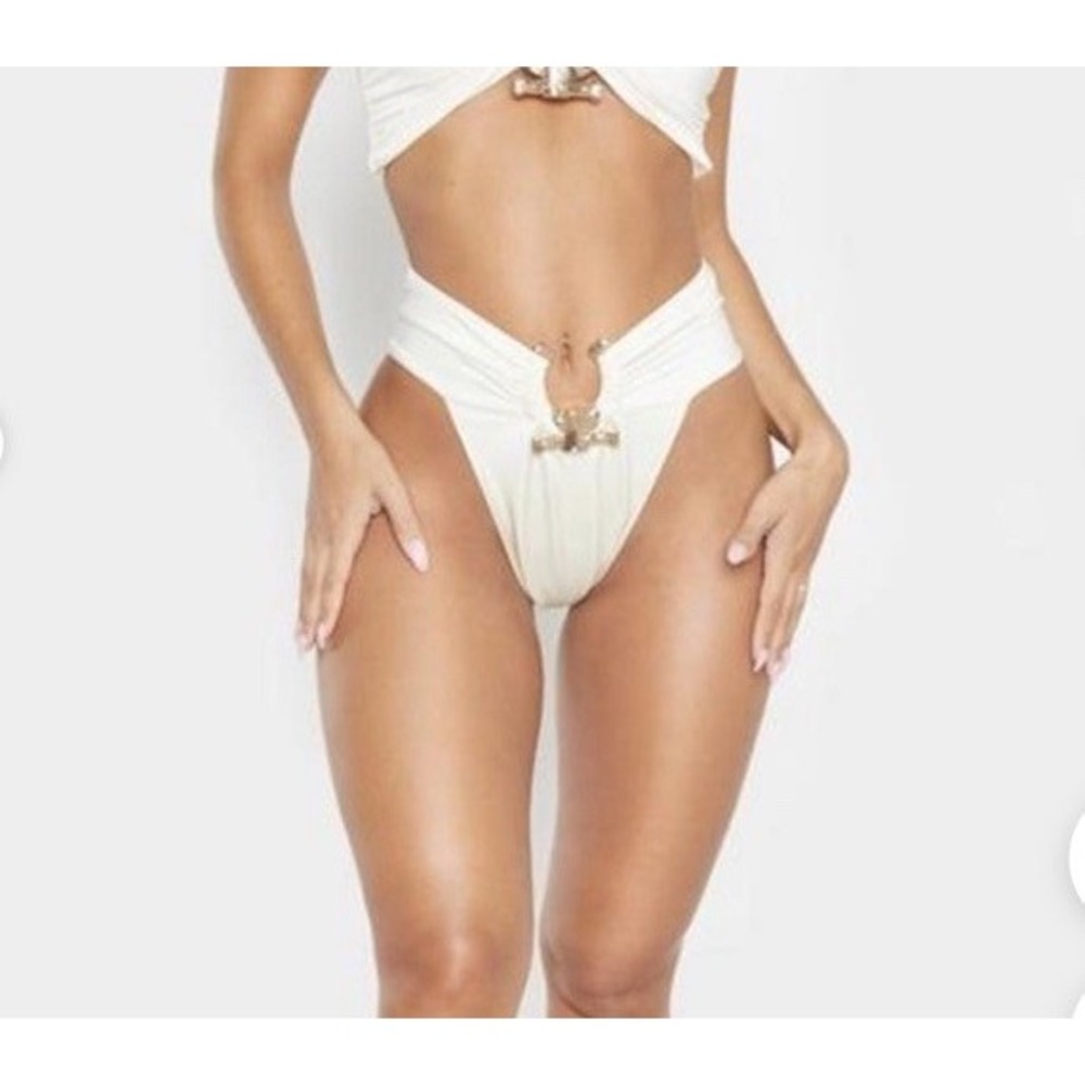 New‎ With Tags Pretty Little Thing Swim Bottoms Cream High Waisted Gold Size 0